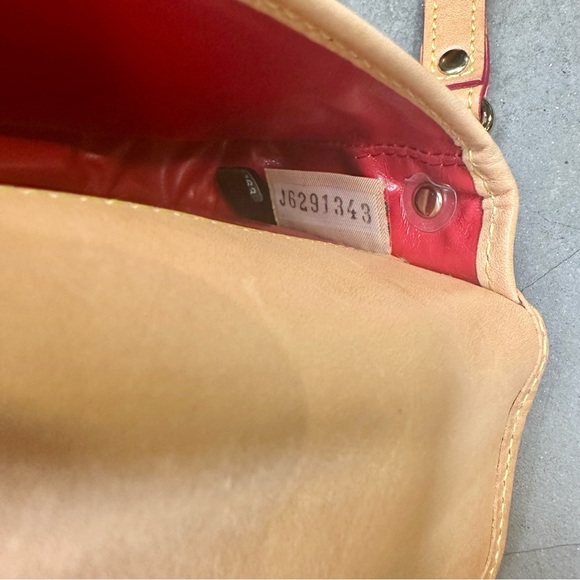 Dooney & Bourke Green Canvas Signature Wristlet - Picture 4 of 7